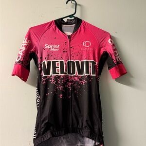 Jakroo Pink & Black Cycling Jersey - Small